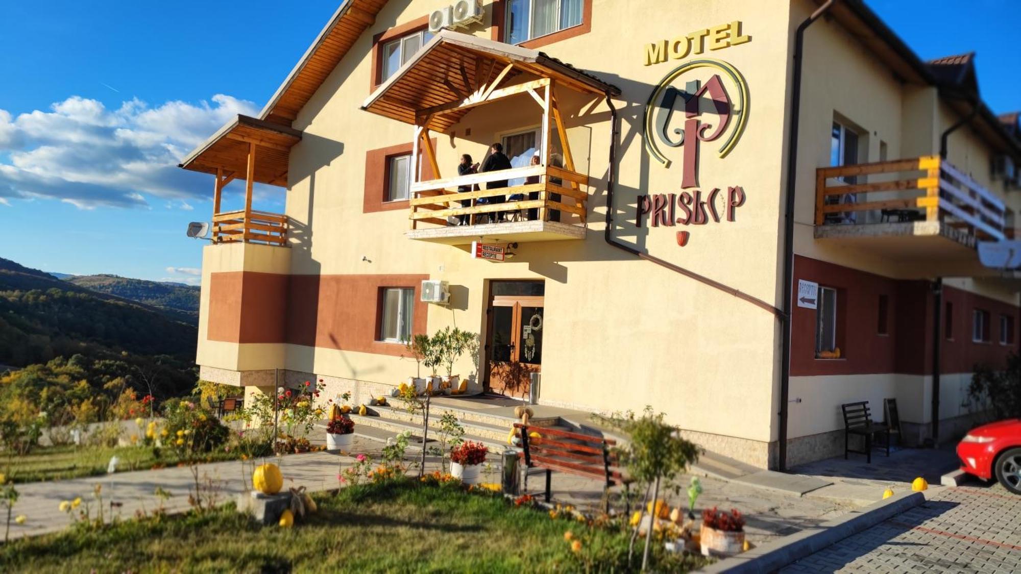 Motel Prislop Hateg Ngoại thất bức ảnh