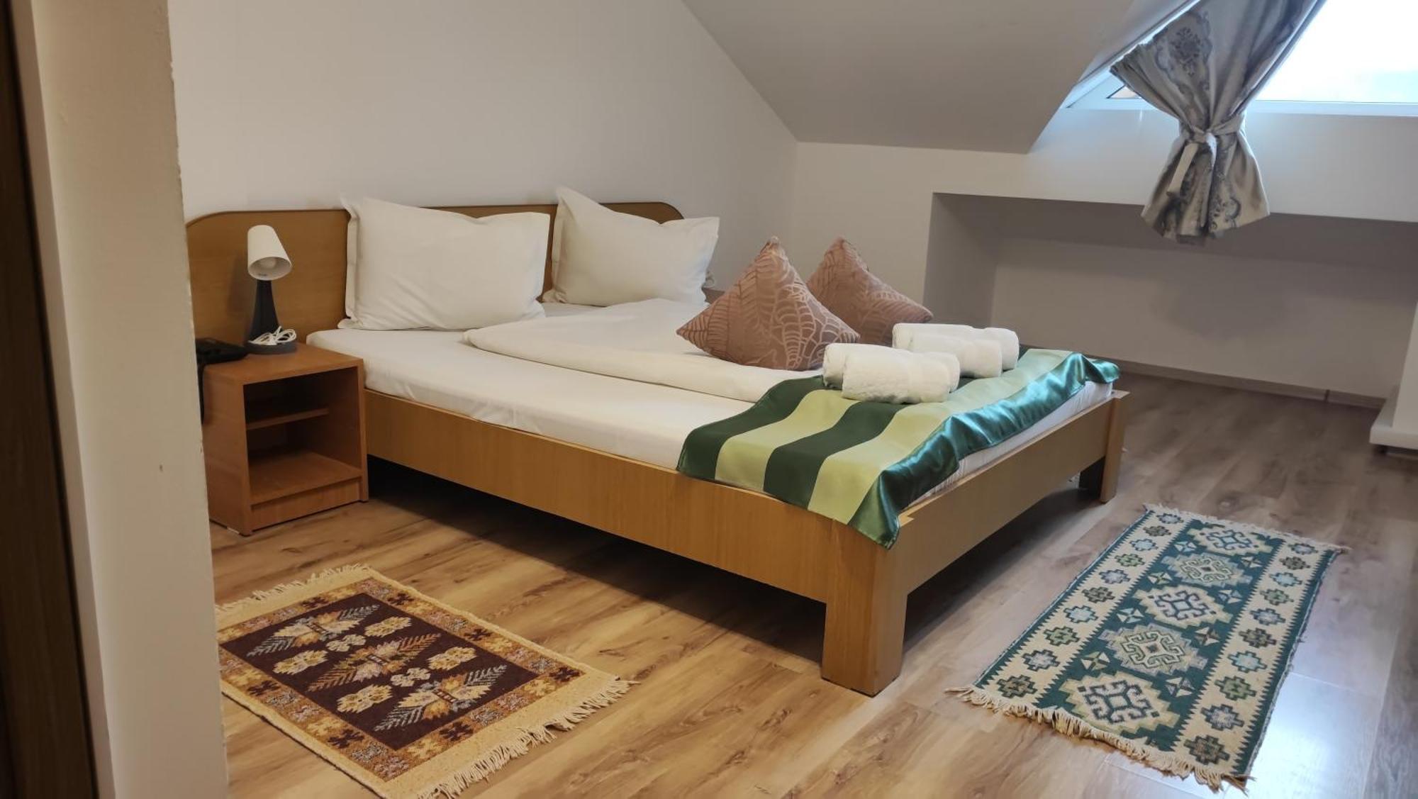 Motel Prislop Hateg Ngoại thất bức ảnh